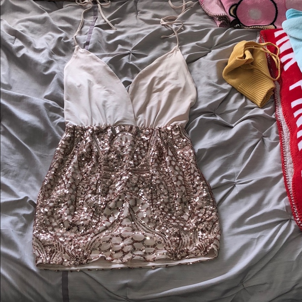 Beautiful  rose gold sequence dress